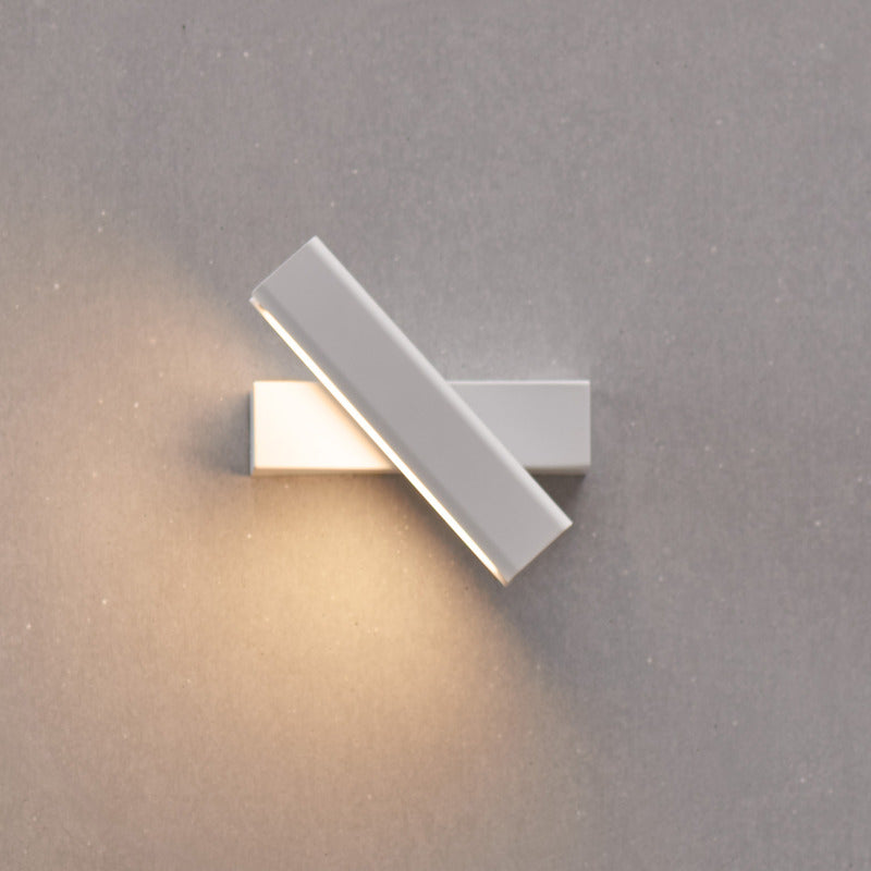 Olvynora Rotating Wood & Metal LED Wall Lamp - Minimalist Sconce