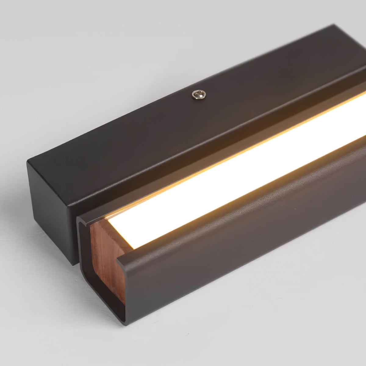 
Olvynora Rotating Wood & Metal LED Wall Lamp - Minimalist Sconce