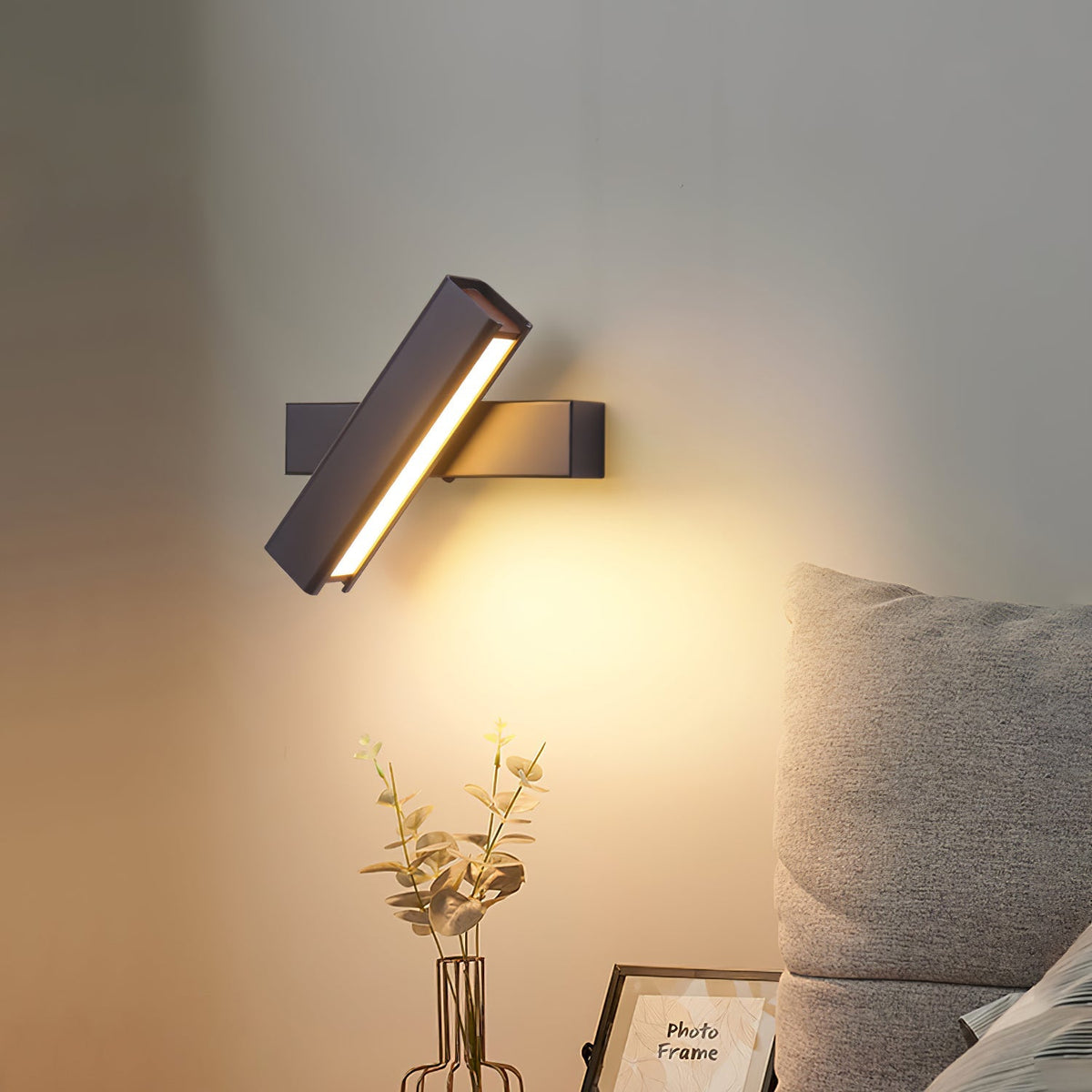 
Olvynora Rotating Wood & Metal LED Wall Lamp - Minimalist Sconce