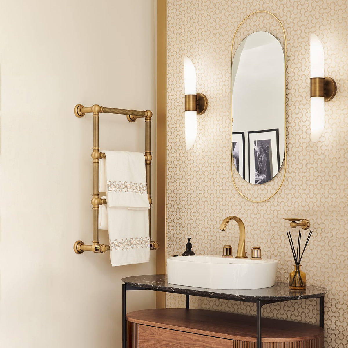
Elsolor Alabaster Wall Lamp - Modern Minimalist Sconce
