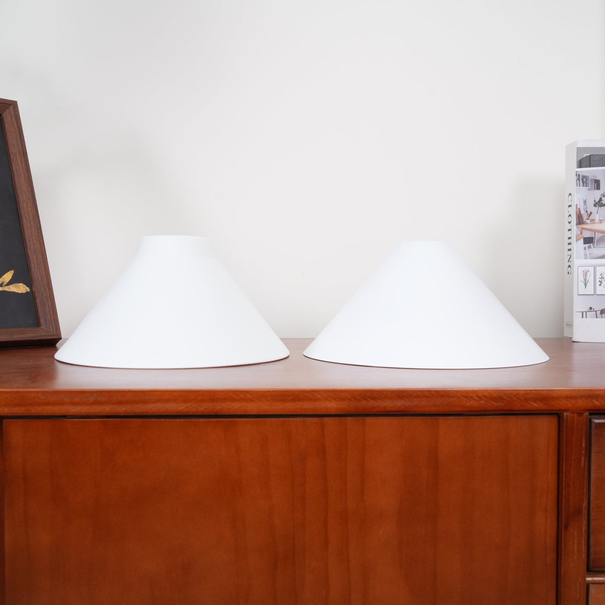 
Zomareth Ceramic Wall Lamp - Minimalist Sconce